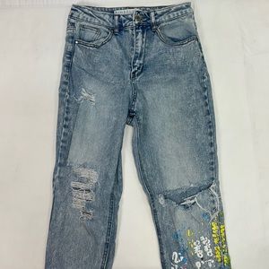 2380 women’s Tinseltown quoted jeans